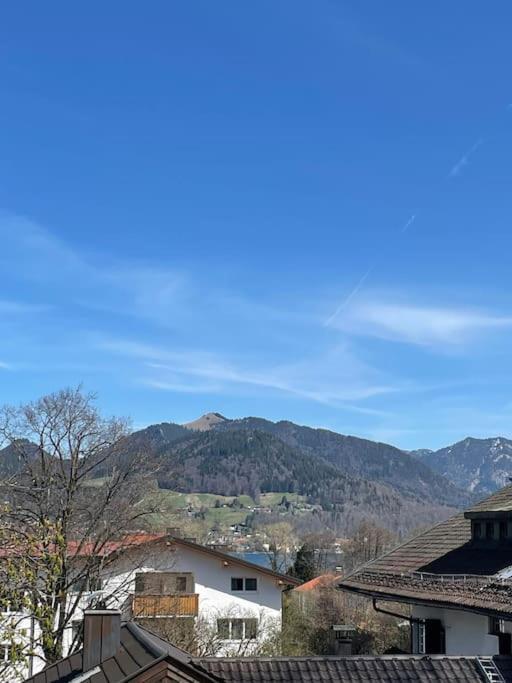 Wunderschoenes 4 Zimmer Apartment Mit Seeblick Bad Wiessee Zewnętrze zdjęcie